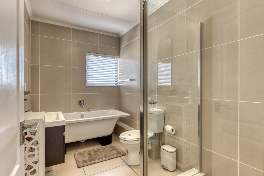 2 Bedroom Property for Sale in De Velde Western Cape